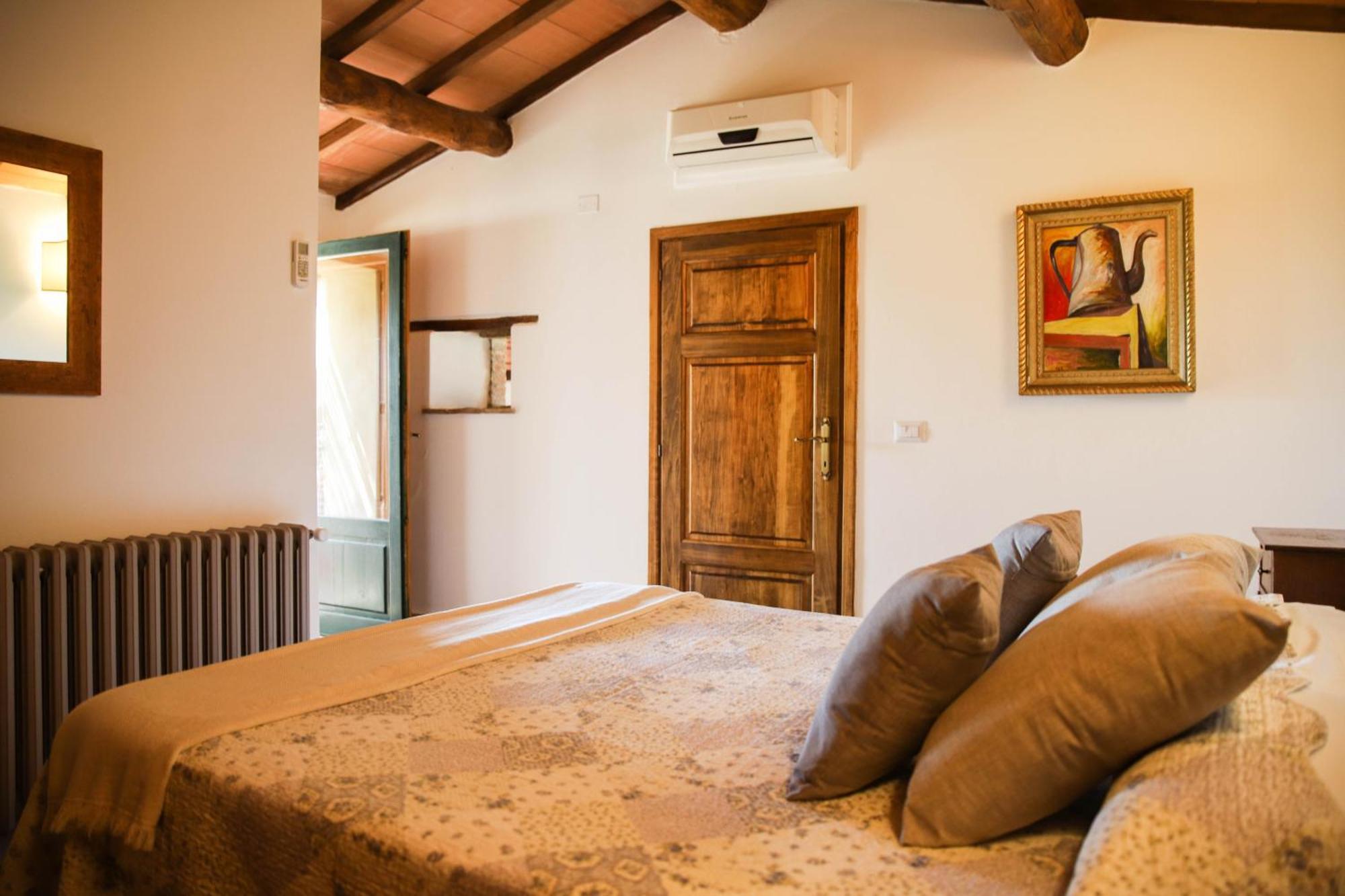 Bio Agriturismo Poggio Aione Saturnia Exterior foto